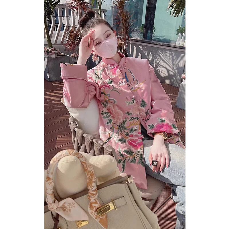 新中式粉色刺绣棉衣女冬季2025新款国风盘扣夹棉外套高级感花棉袄