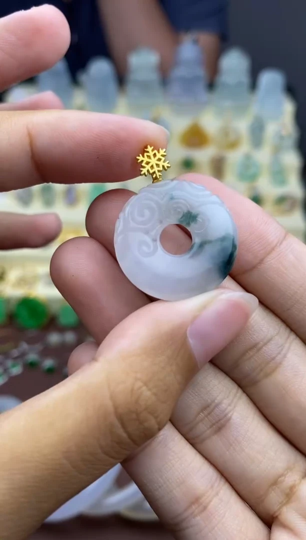 【闪购商品】翡翠颈饰18K金镶嵌挂件