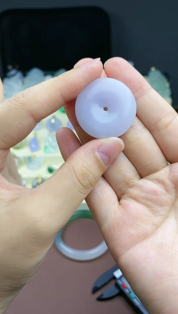 【闪购商品】翡翠颈饰未镶嵌平安扣