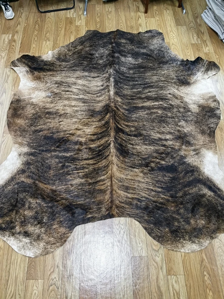 巴西进口整张牛皮地毯设计师意式轻奢客厅极简别墅卧室床边毯真皮