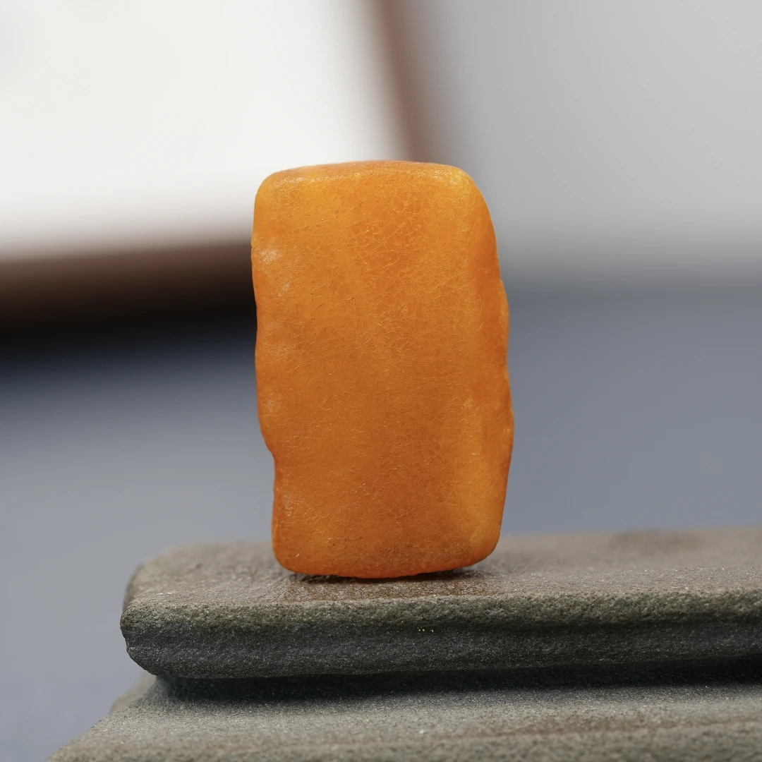 全皮蜜蜡原石吊坠挂件无事牌提溜手机链天然原矿无优化