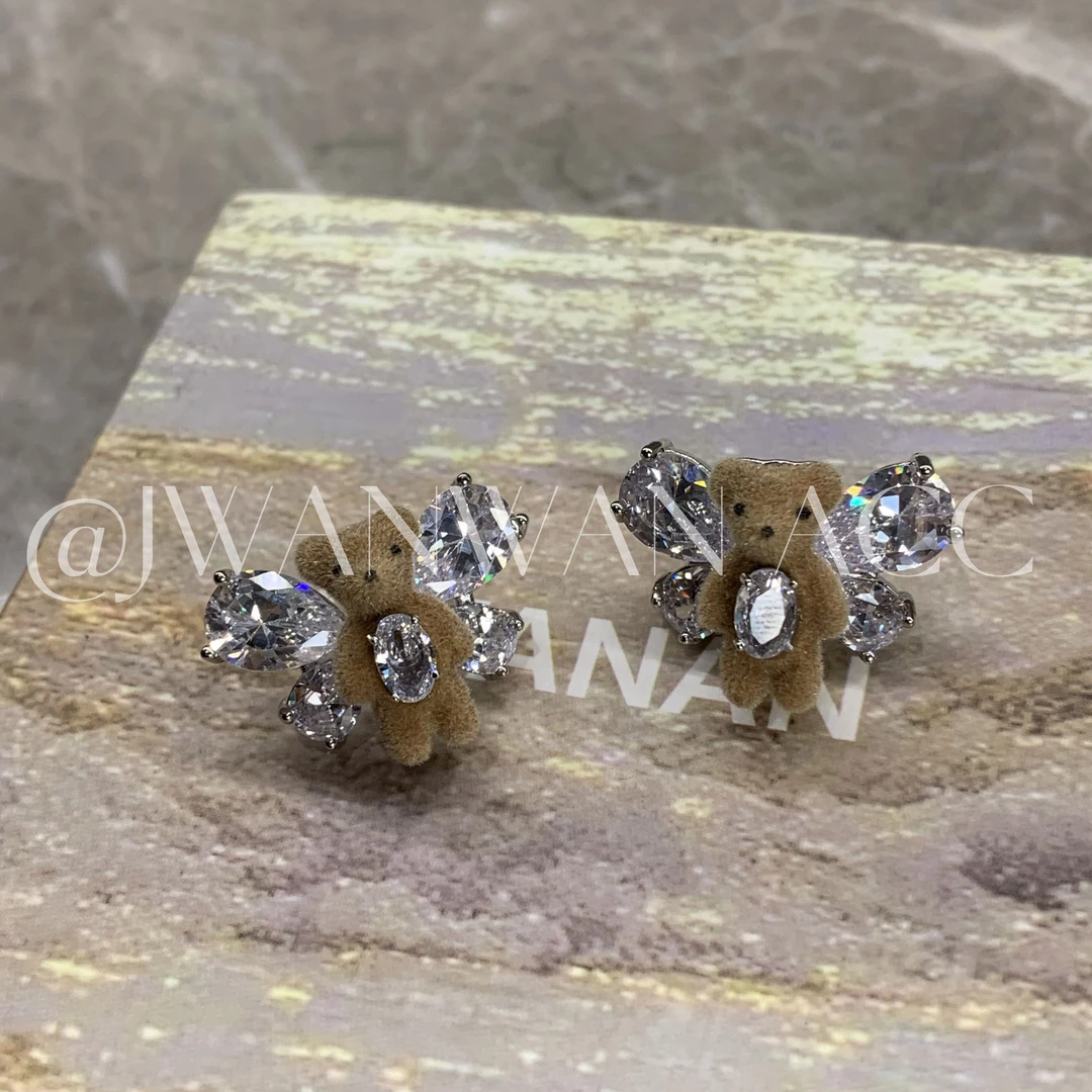 铜合金锆石耳饰 小熊梦境.设计师小熊锆石耳钉01ED2449QX