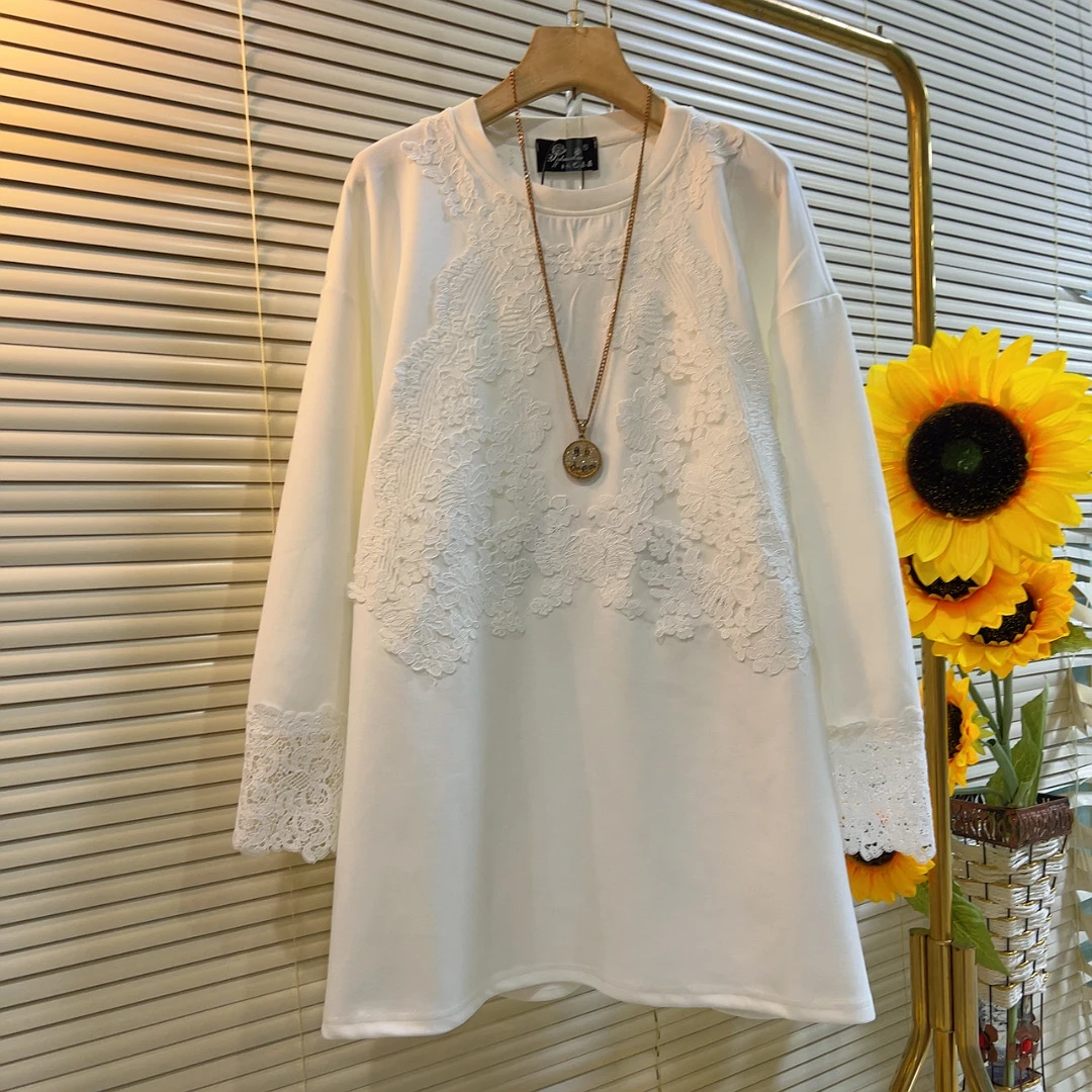 YDD秋冬新款立体浮雕蕾丝休闲遮肉卫衣裙