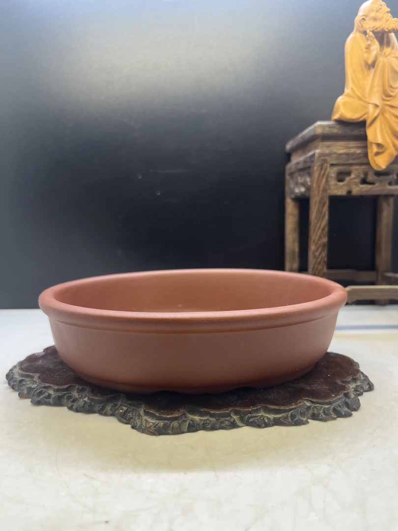 拍一发二紫砂浅腰圆，高4，直径16，宽11.5cm，外径。