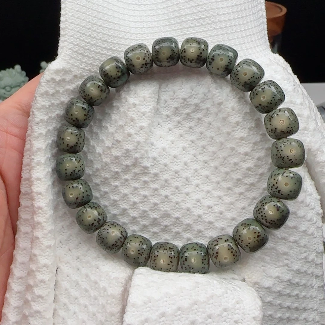 星月菩提手串帝绿果冻双留白10*9