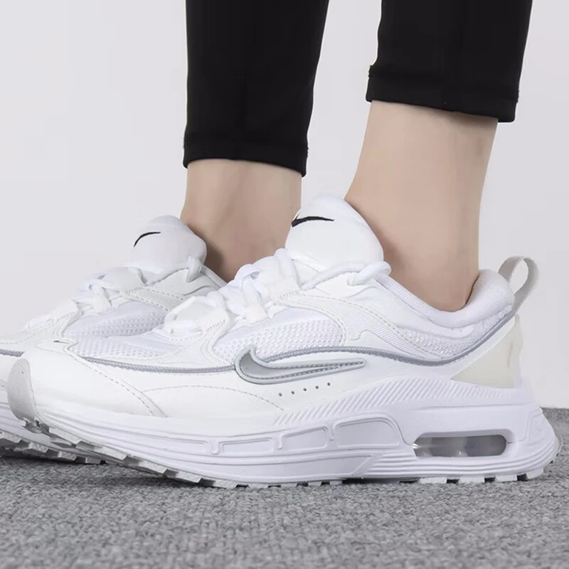 Nike耐克女款AirMaxBliss舒适时尚百搭低帮休闲跑步鞋DH5128-101