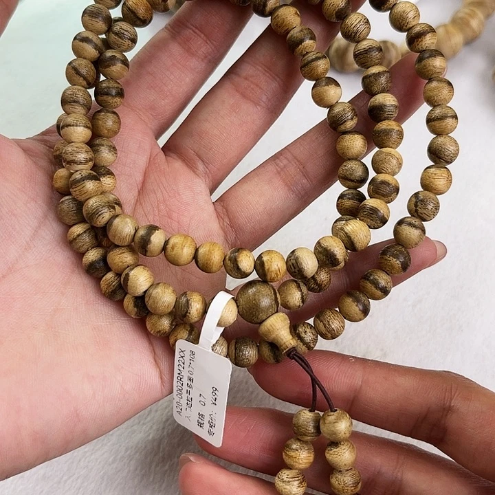 沉香手串天然野达拉干蛇皮纹0.7*108