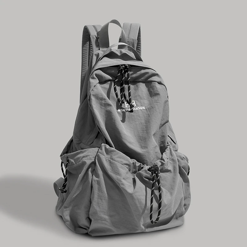 双肩包女大学生秋冬新款休闲简约书包高中生初中生轻便旅行背包男