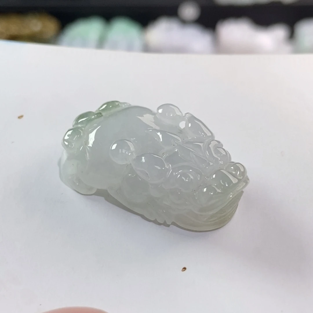 翡翠颈饰未镶嵌貔貅