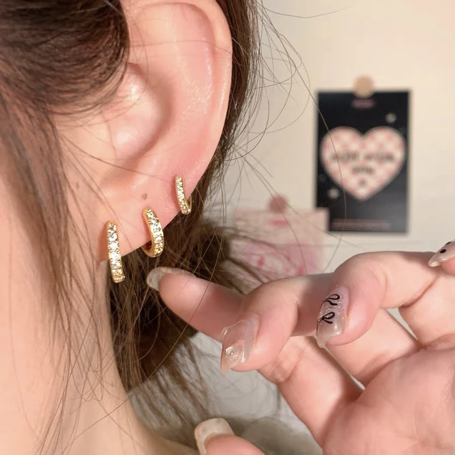 铜合金耳饰 金色满钻耳扣/爱戴帽子女生的天菜耳钉