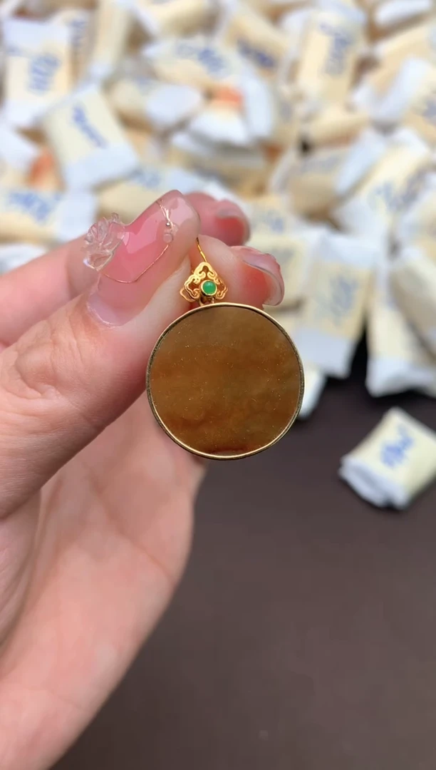 【闪购商品】翡翠挂件18K金镶嵌 一