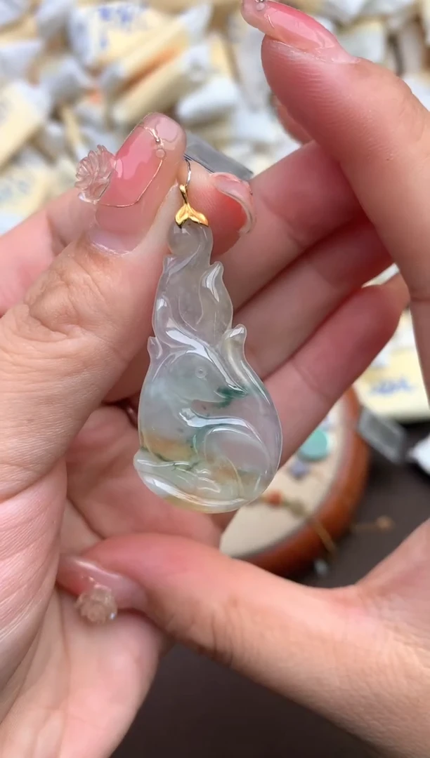 【闪购商品】翡翠挂件18K金镶嵌一