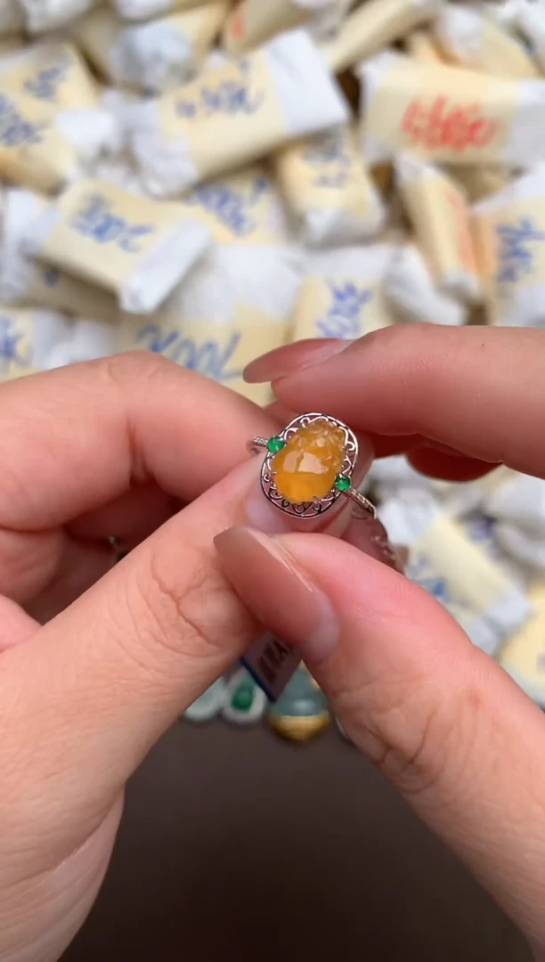 【闪购商品】翡翠戒指18K金镶嵌—