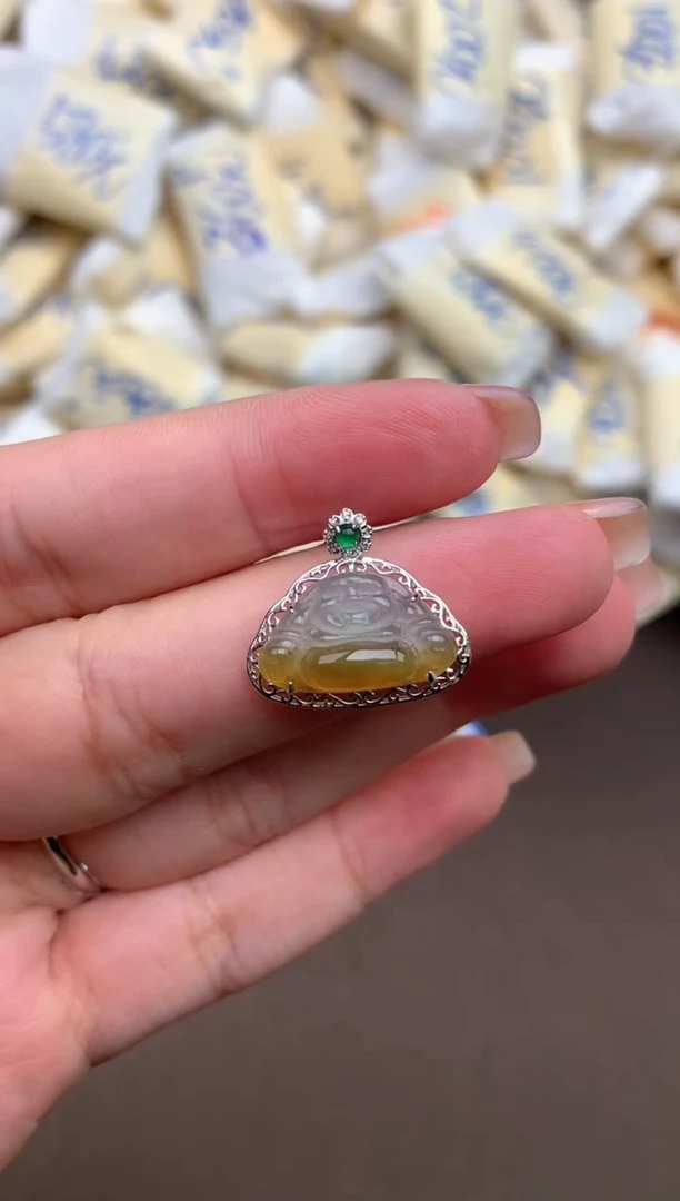 【闪购商品】翡翠挂件18K金镶嵌一