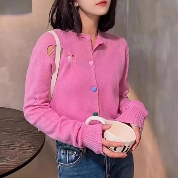开衫针织爱心破洞彩色扣时尚洋气新款单排扣圆领百搭秋冬显瘦外套