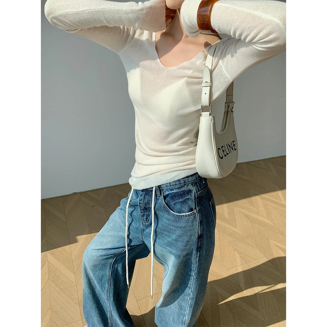 09.19  P0919Z3342细羊毛V领长袖打底衫女薄款微透纯色针织内搭