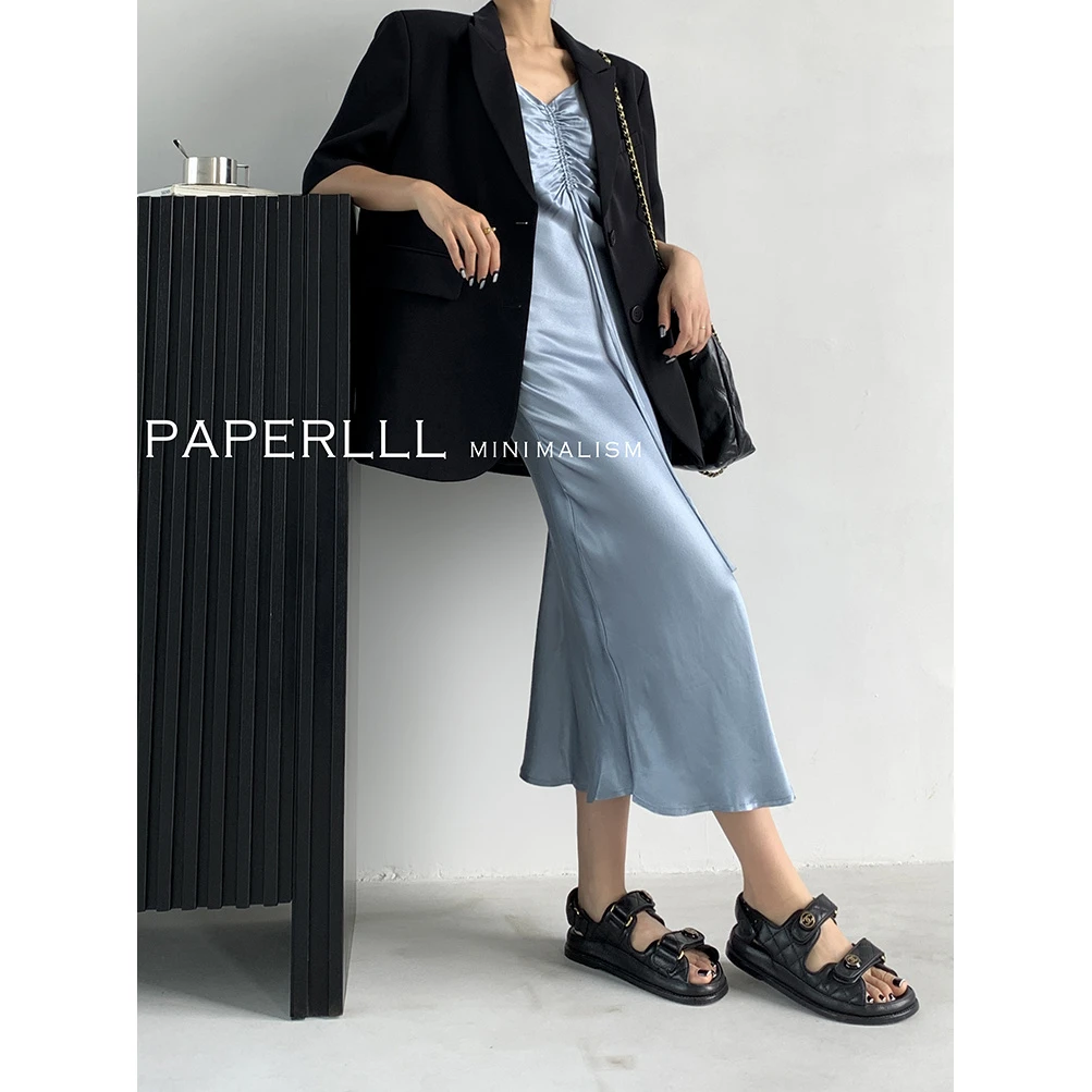 P0712Q2190 缎面连衣裙夏褶皱鱼尾设计v领法式吊带裙08.06抖