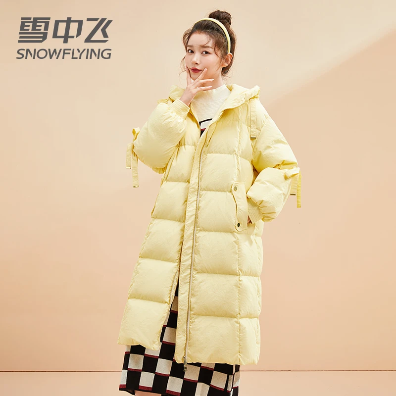 【雪中飞】2022新款蝴蝶结设计感长款过膝加厚羽绒服连帽冬季外套