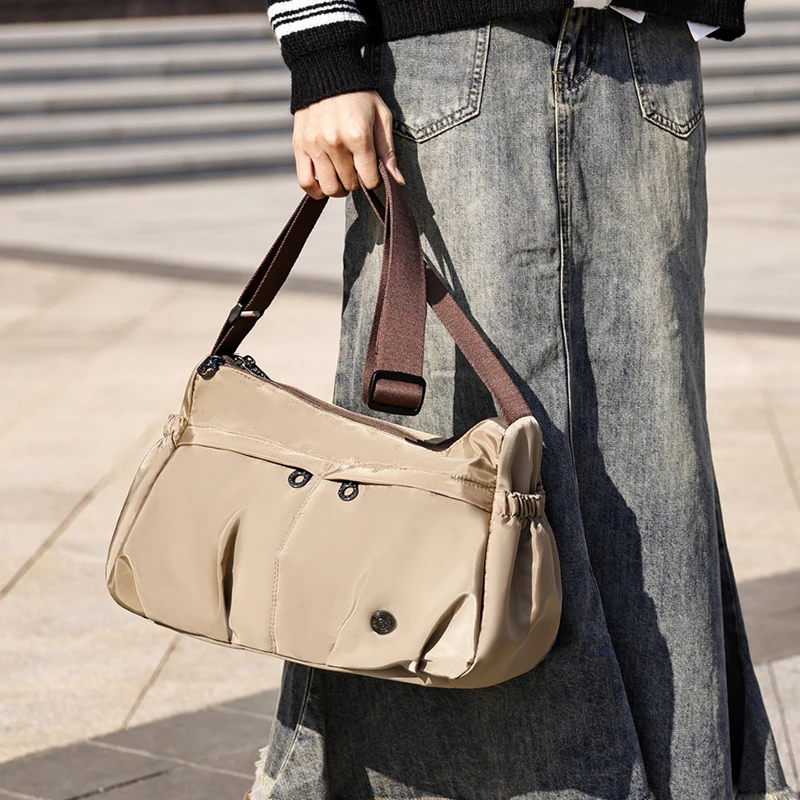 大容量包包女2024新款潮时尚休闲单肩包轻便洋气女百搭单肩斜挎包