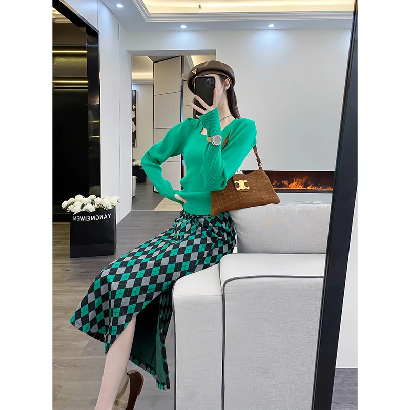 绿色格纹半身裙子套装女秋装2024新款DDT爆款洋气显瘦一整套搭配