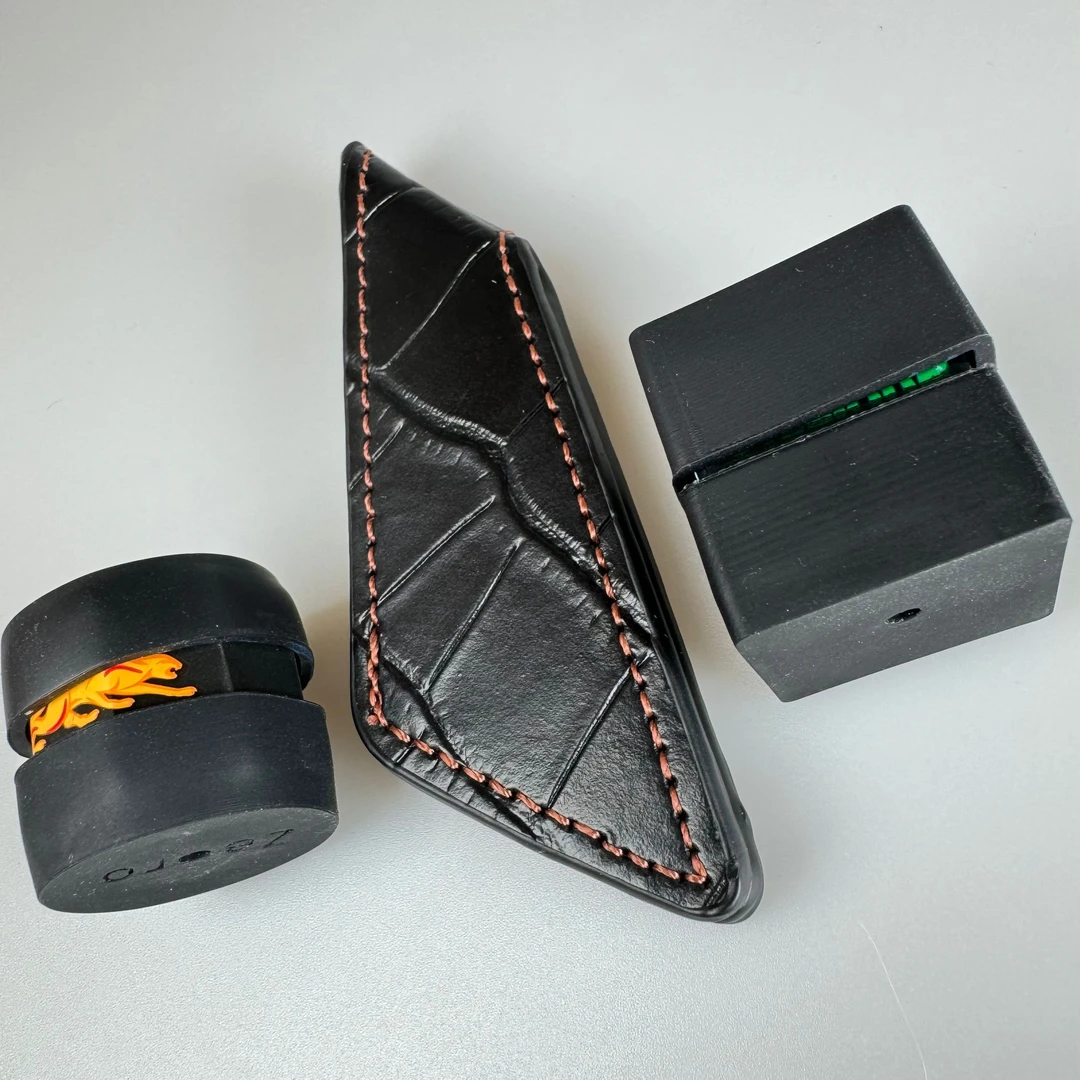 台球杆梯形真皮强磁两用巧克夹静音巧克套巧粉手工中式八球枪粉夹