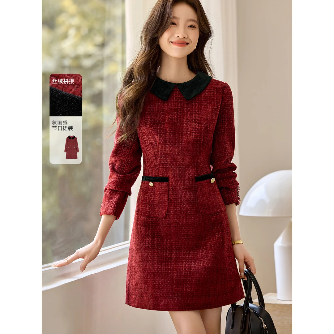 沫晗依美连衣裙2024冬季新款复古酒红设计感撞色香风精致连衣裙女