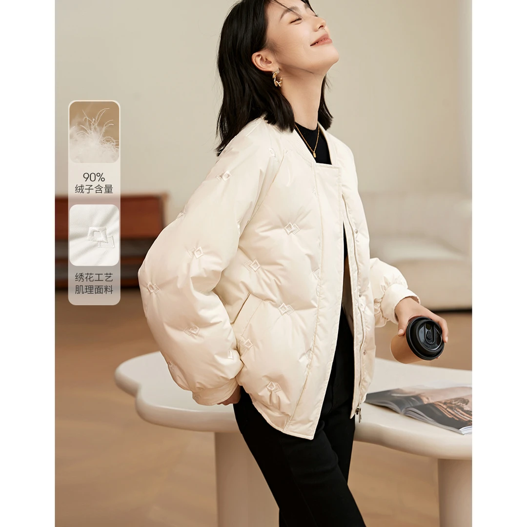 沫晗依美新款鸭绒短款棒球式羽绒服时尚百搭棒球款短羽绒服热力感
