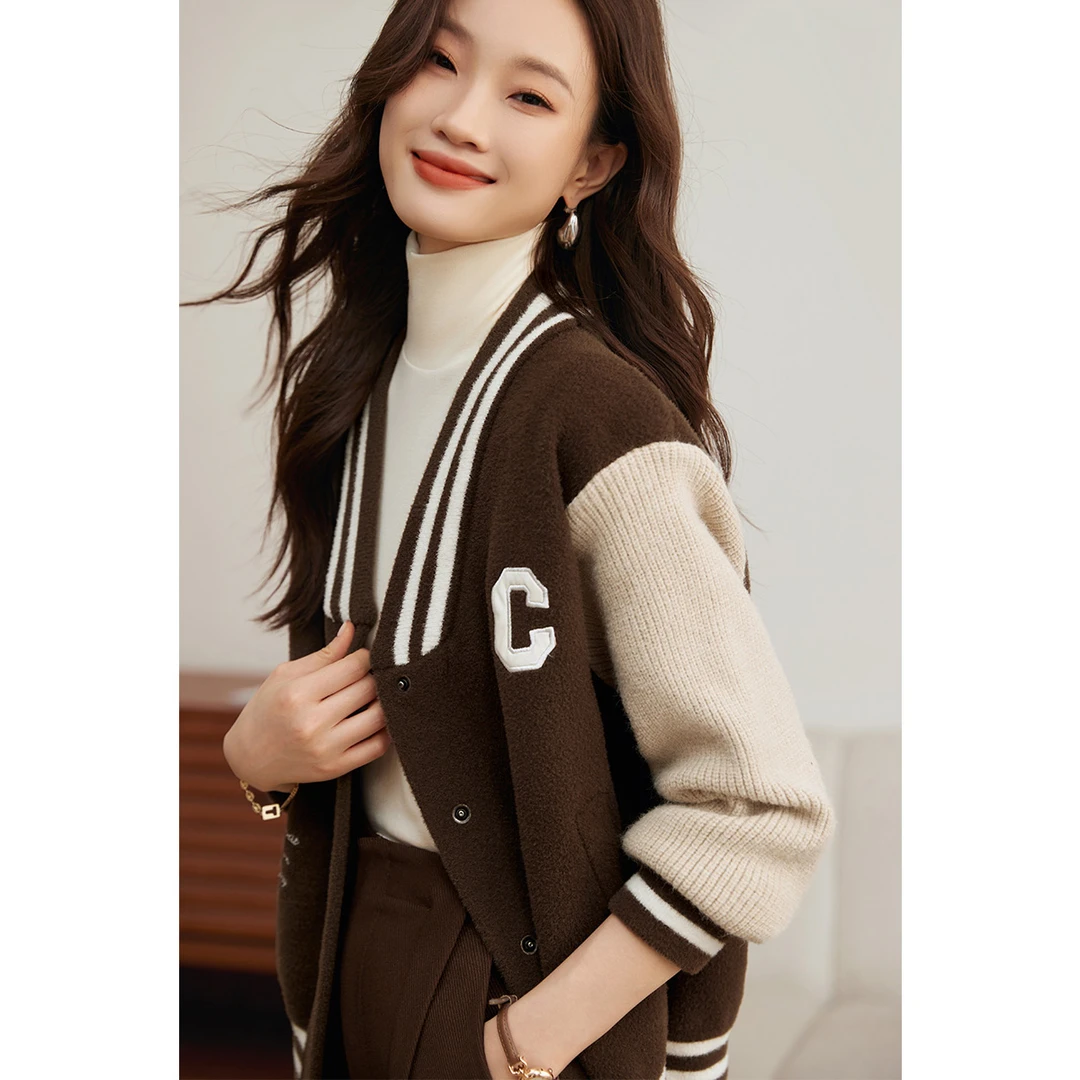 沫晗依美沫晗依美23冬新款字母V领外套针织棒球服韩版宽松外套