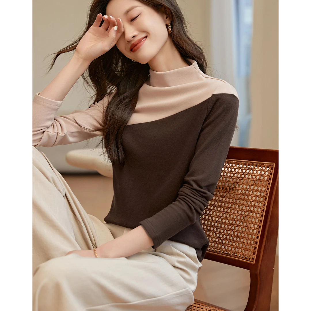 沫晗依美撞色袖口开叉绒感打底衫2024冬季气质百搭保暖女打底衫