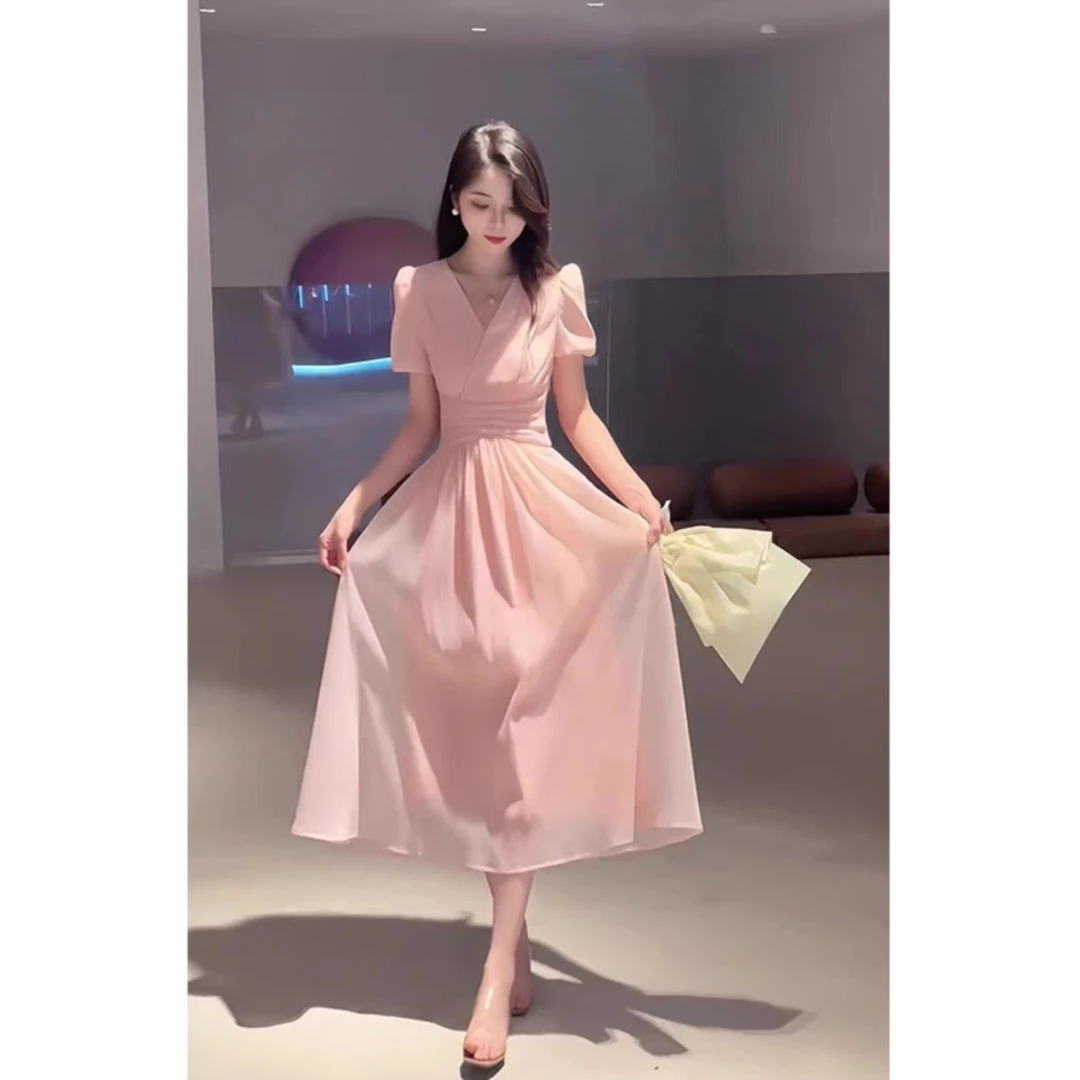 甜美2024夏季新款赫本风轻薄长裙收腰连衣裙显瘦高级气质式裙子