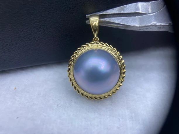 海水马贝珍珠吊坠18K金镶嵌天然蓝色炫彩百搭经典时尚气质