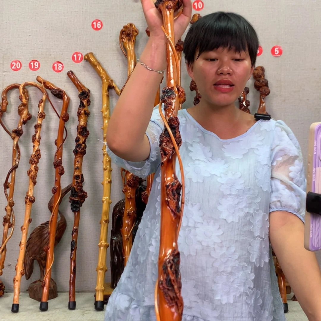 【闪购商品】黑果木天然实木带纹裂介意勿拍