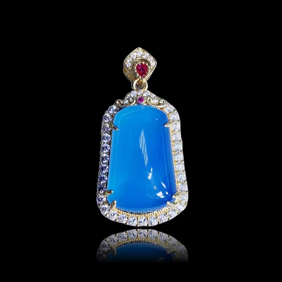 臻   （146号）时尚满色镶嵌蓝色无事牌爆款吊坠带证书带礼盒包邮