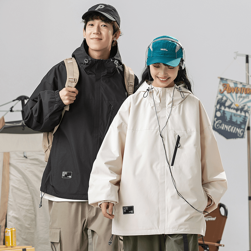 运动时尚三防冲锋衣男女同款潮流户外休闲百搭情侣连帽夹克外套男