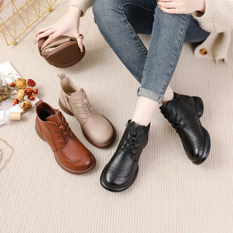 秋冬头层牛皮女鞋中老年软底妈妈鞋加绒平底冬季舒适休闲百搭靴子
