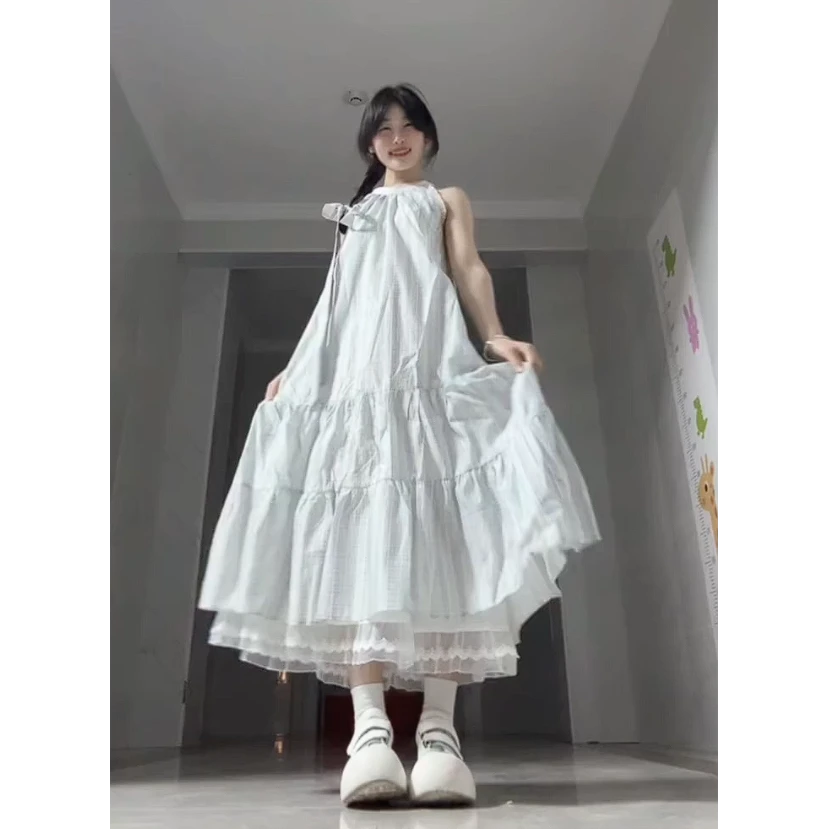 法式格纹挂脖连衣裙女夏季海边度假温柔设计感小众甜美森系中长裙