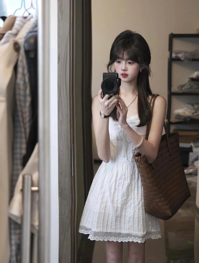 甜辣妹纯白色吊带连衣裙女夏季蕾丝花边小个子收腰显瘦叠穿短裙子