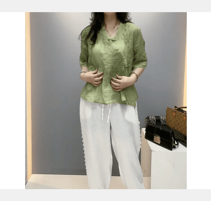 2024夏季新款时尚女装网红气质休闲百搭绿色打底上衣修身
