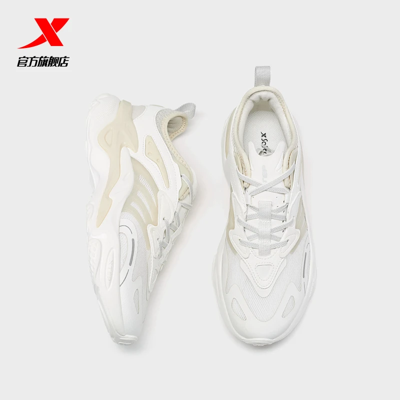 特步赤焰TD男鞋轻便透气休闲鞋商场同款春季运动鞋百搭复古老爹鞋