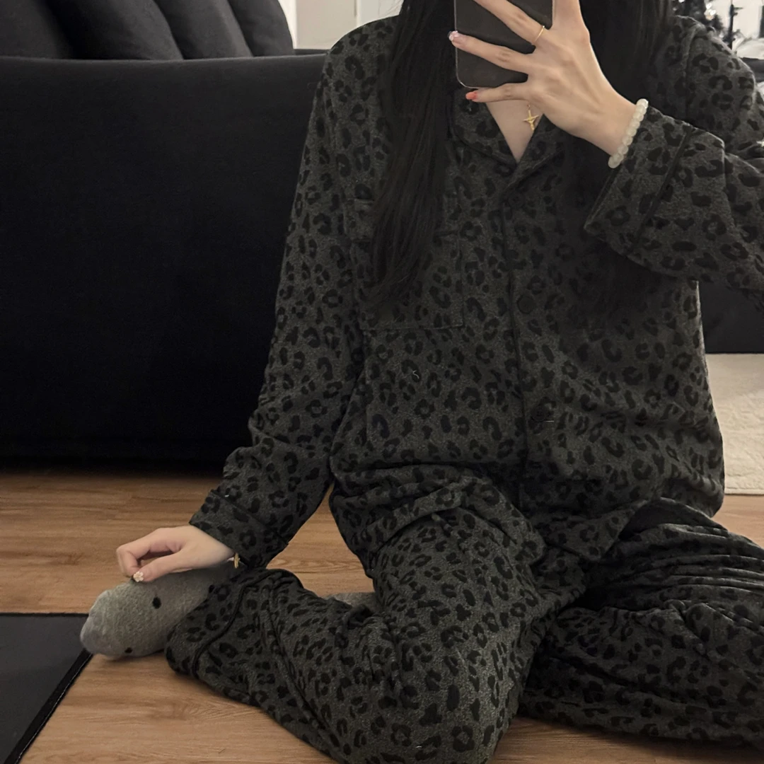 大码豹纹德绒保暖睡衣女秋冬季新款休闲减龄韩版双面绒家居服套装