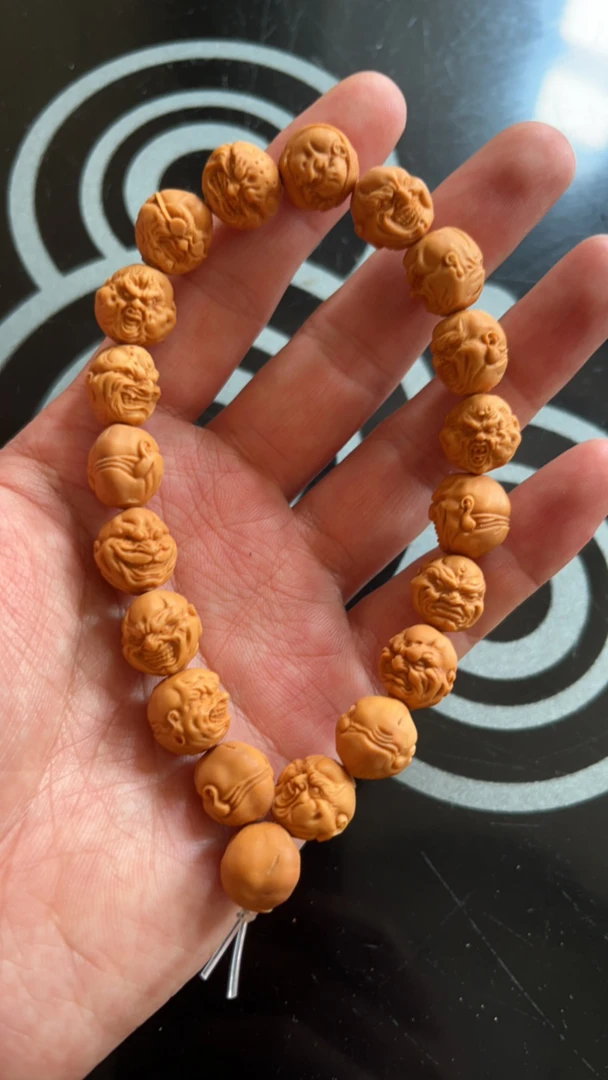 黄龙纹桃核小恶僧秦岭莲花龙纹桃核文玩橄榄核手串山鬼核雕