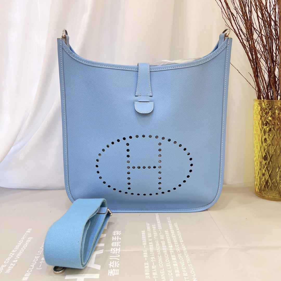 95新 Hermes/爱马仕 Evelyne 33 E皮糖果蓝银扣 o框刻 可单肩斜挎