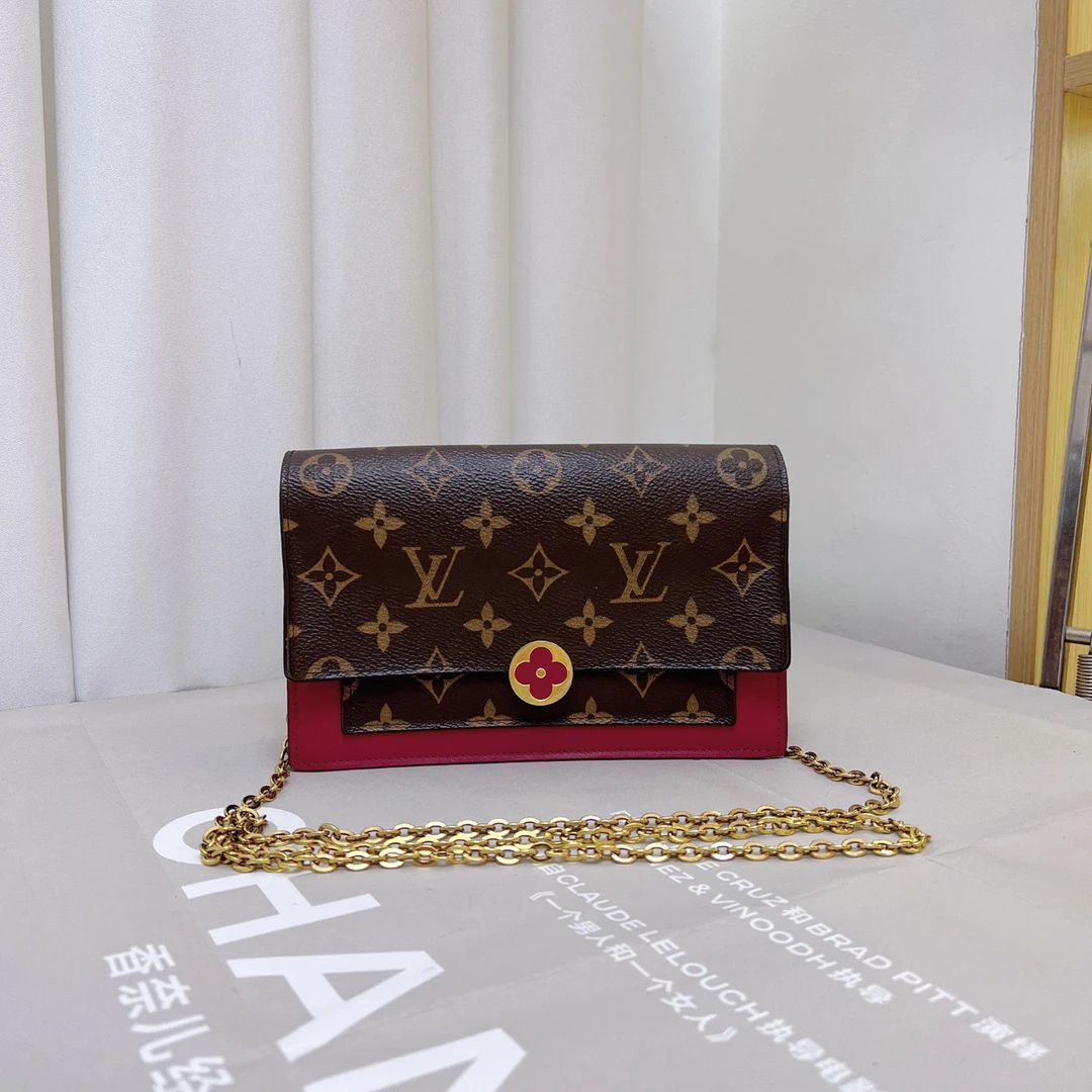 95新 LouisVuitton/路易威登 flower系列花朵woc链条包老花拼红色