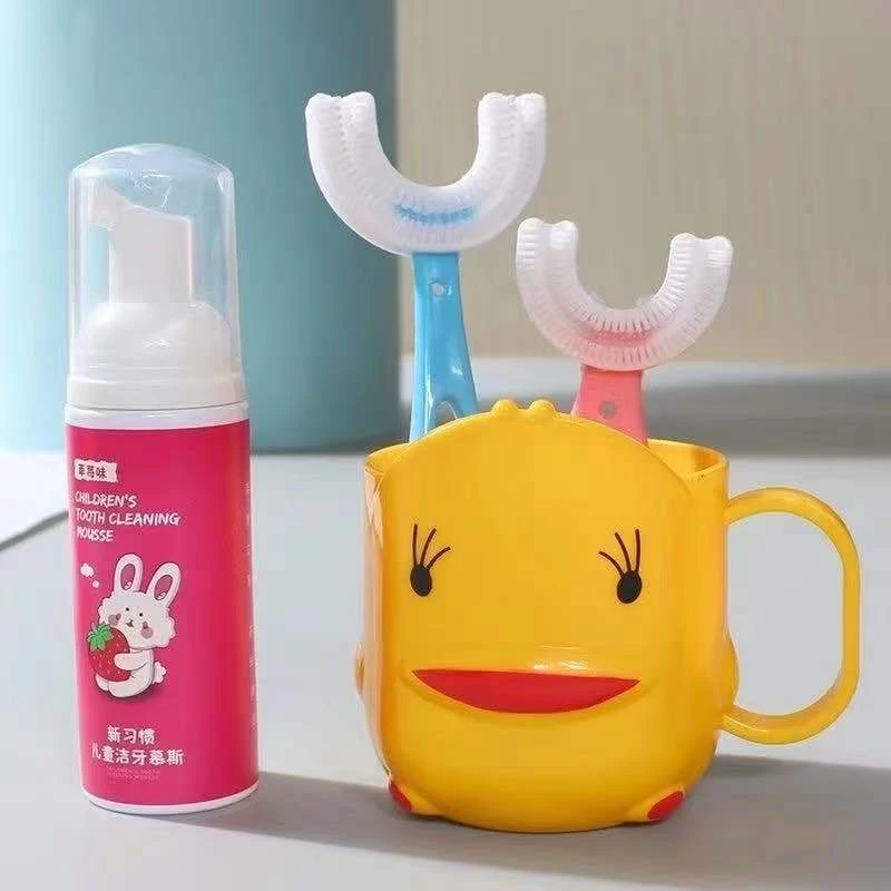 儿童U型牙刷2-6-12岁小孩幼儿口含硅胶软毛牙刷学生家用可爱超软