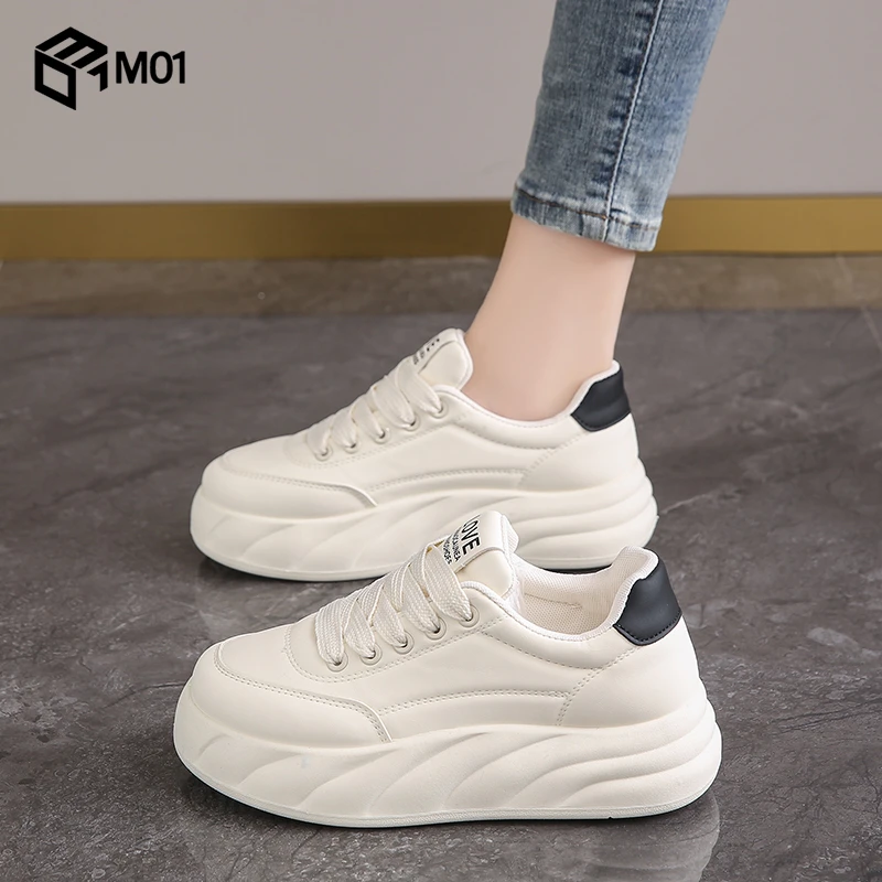 M01踩屎感小白鞋女秋季2025新款百搭防滑运动休闲鞋厚底板鞋时尚