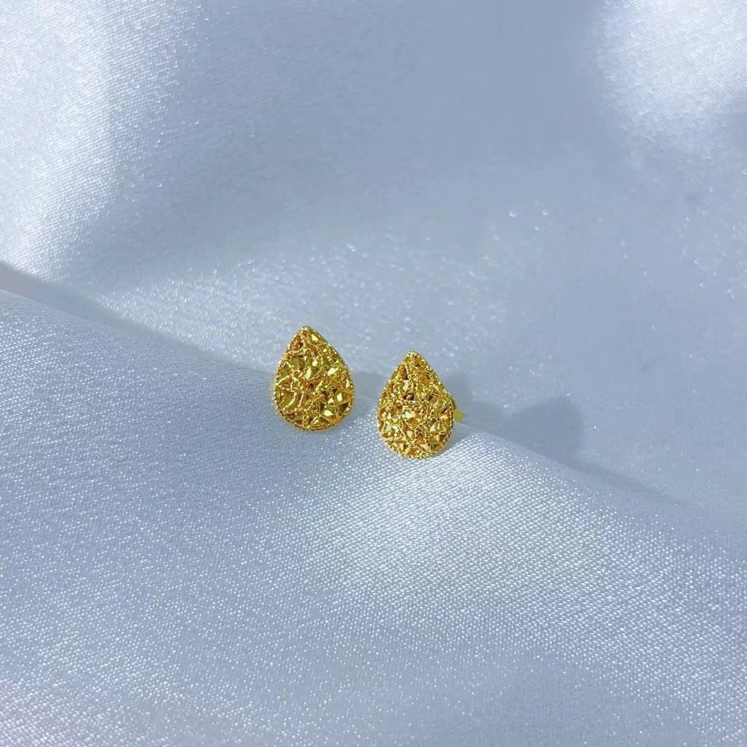 【伟新源】足金999 5G工艺 精致时尚水滴弯钩2.39克