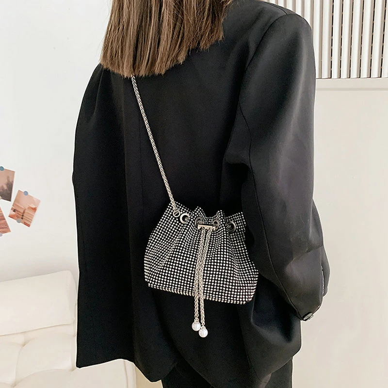 秋冬高级感银色钻石包水钻大王包闪钻镶钻链条百搭斜挎包小包包女