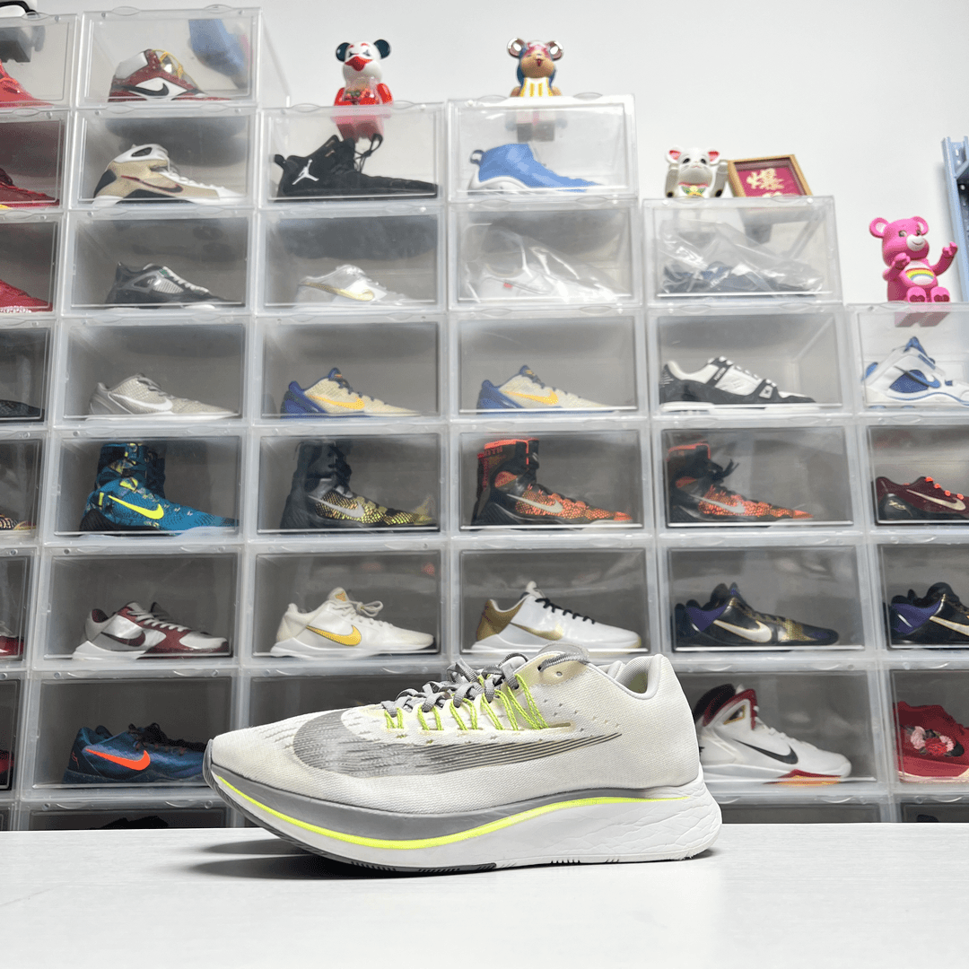 44码 耐克 Zoom Fly1 Gunsmoke Volt 灰黄 95新 公价1399 跑步鞋