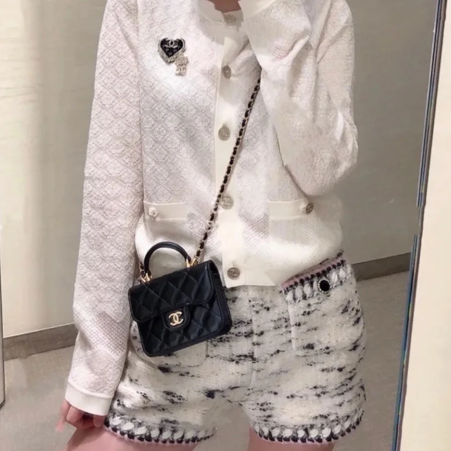 Chanel/香奈儿 wn01 99新 城堡系列奶牛针织短裤 36码 公价1.2w