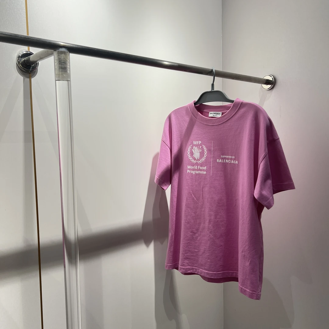1f068/99新Balenciaga巴黎世家标语logo字母印花短袖 L码 公价9k